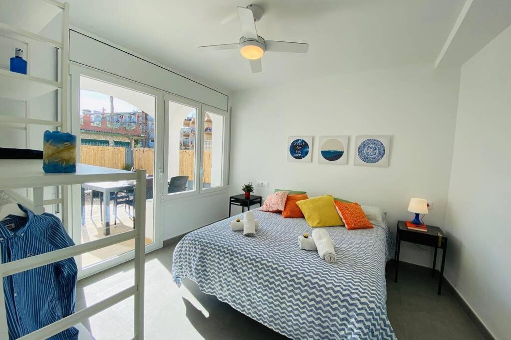 70 M2, Apartamento Cerca De La Playa, Apto Minusvalidos. Росес Екстериор снимка