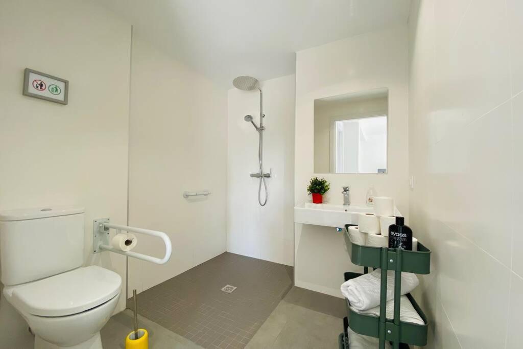 70 M2, Apartamento Cerca De La Playa, Apto Minusvalidos. Росес Екстериор снимка